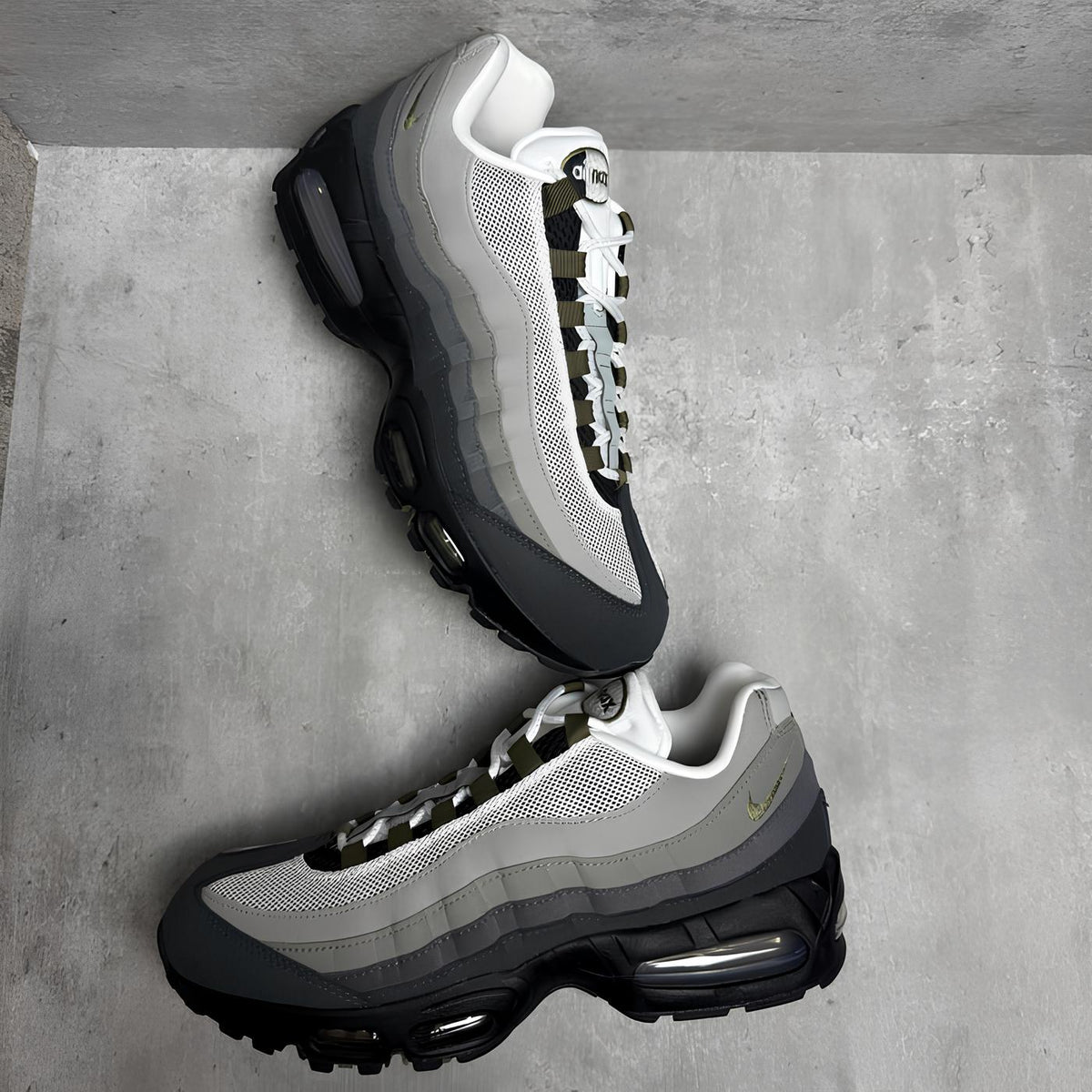 Air Max 95 Medium Olive