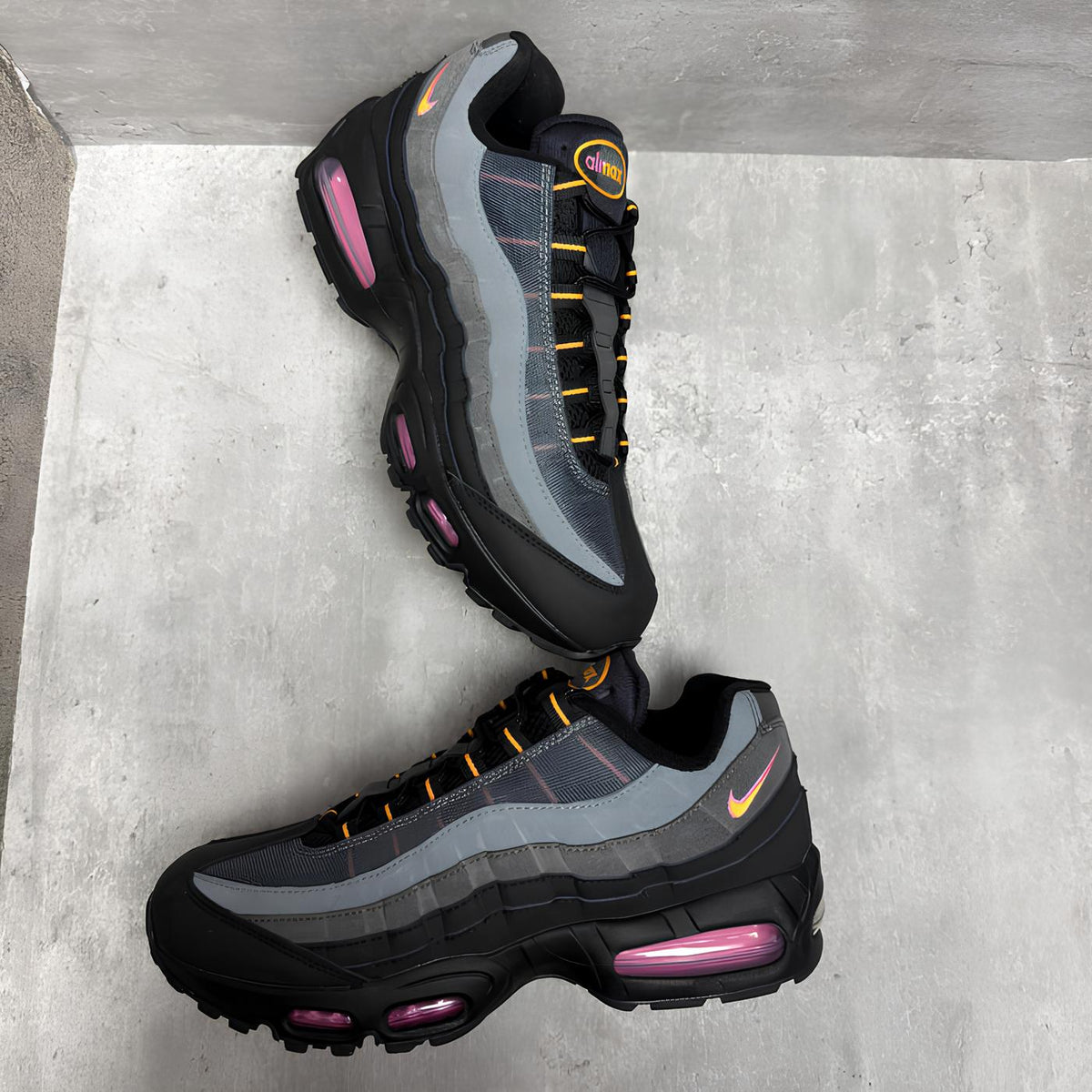 Air Max 95 Sundial